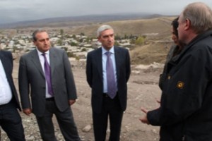 Նախարարը ծանոթացել է Մարալիկ-Քարաբերդ-Ձիթհանքով ճանապարհահատվածի վերականգնման աշխատանքներին

