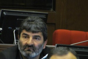 Պատգամավոր Ռուստամ Գասպարյանը չի վճարում իր ավտոմեքենաների գույքահարկը

