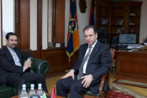Armenian Defense Minister Discusses Military Cooperation with Iranian Ambassador