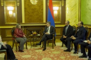 Armenia and Greece Seek to Strengthen Relations and Economic Ties