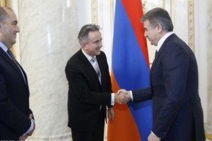 Armenian Prime Minister, ERBD Delegation, Talk Increased Cooperation