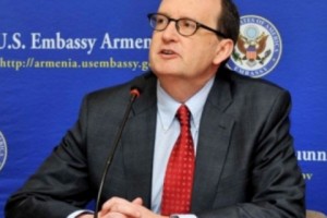 Հայաստանում ԱՄՆ դեսպան Ռիչարդ Միլսի նկատառումները՝ Մարդու իրավունքների 
միջազգային օրվա կապակցությամբ
