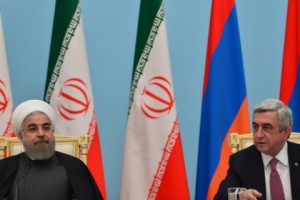 President Serzh Sargsyan Welcomes Iranian Leader to Armenia
