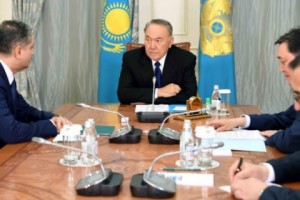 Нурсултан Назарбаев и Тигран Саркисян обсудили повестку заседания Высшего Евразийского экономического совета
