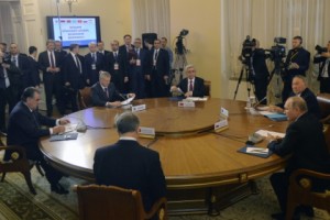 Президент Серж Саргсян в Санкт-Петербурге принял участие в сессии Совета коллективной 
безопасности ОДКБ
