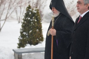 Президент Серж Саргсян посетил пантеон "Ераблур"
