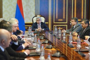 Президент Серж Саргсян провёл совещание с членами СНБ