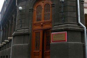 Հովիկ Աբրահամյանի հետևից գնացողները