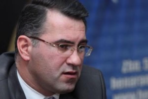 Армен Мартиросян: “Вопрос осуществления в стране коренных преобразований остается на 
повестке дня”