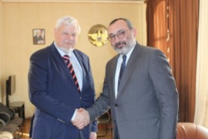 Արցախի Հանրապետության ԱԳՆ ղեկավարն ընդունել է դեսպան Կասպշիկին