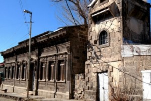 Գյումրու պատմական միջուկի վերականգնումը սկսվել է Ռուսթավելի փողոցից