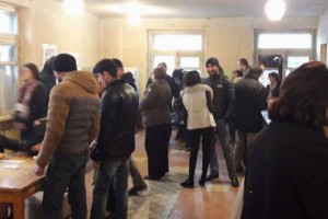 На избирательном участке в Ванадзоре сканер вышел из строя, а видеокамера не обеспечивала 
прямую трансляцию голосования