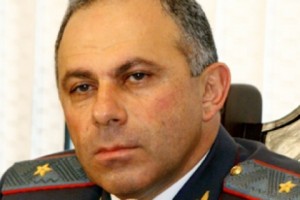 Начальник Туманянского района полиции взял в долг 18.000 долларов и не 
возвращает