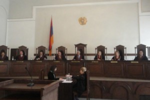 Սահմանադրական դատարանում ընտրությունների արդյունքներն անվավեր ճանաչելու դիմումի քննությունը շարունակվում է