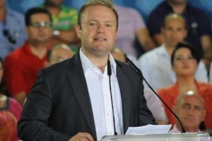 Maltese PM Calls Snap Election Amid Offshore Allegations
