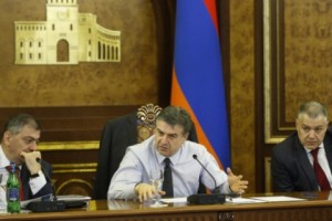 У Премьер-министра обсуждены перспективы стратегии цифрового развития Армении