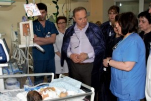 Լևոն Ալթունյանն այցելել է  նորածնային վերակենդանացման բաժանմունքներ