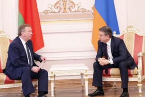 Премьер-министр Карен Карапетян в Казани встретился с коллегой из Беларуси