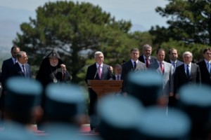Президент в Сардарапате принял участие в торжественном мероприятии, посвящённом 
Празднику Республики
