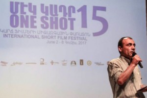 Գագիկ Ղազարէ. «Գործերը դարակներում պահելու փոխարեն կարելի է նաև հանդգնել 
հայտագրվել, ընդունվել կամ չընդունվել. դա էլ է փորձ»