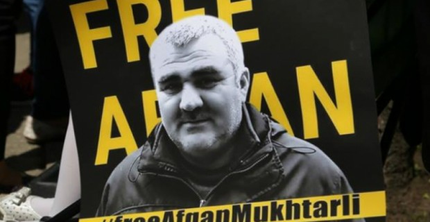 Сбор подписей в поддержку азербайджанского журналиста Афгана Мухтарлы