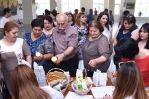 Հանդիպում-աշխատաժողով ֆերմերների, օրգանական գյուղատնտեսությամբ զբաղվող  
խմբերի, օրգանական արժեշղթայի բոլոր շահագրիգիռ կողմերի ներկայացուցիչների հետ