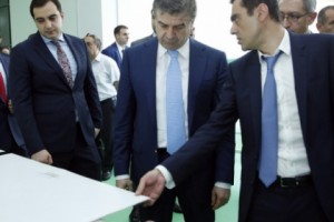 Премьер-министр принял участие в открытии первого в Армении завода по производству 
солнечных батарей