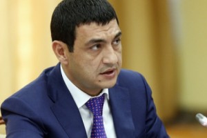 Կարապետ Գուլոյանի` դպրոցներին ուղղված հրահանգը քննում են դատախազությունը 
եւ Բարձրաստիճան պաշտոնատար անձանց էթիկայի հանձնաժողովը