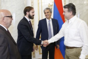 Վարչապետն ընդունել է ՏՏ ոլորտում ներդրումային ծրագիր նախաձեռնած ընկերությունների ներկայացուցիչներին