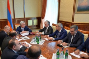Президент провёл совещание по вопросам повестки армяно-индийского экономического 
сотрудничества
