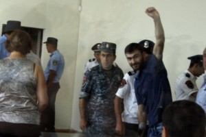 «Դատավորը երբեք չի փայլել կարգապահությամբ, որ մեզ սովորեցնի»,-«Սասնա ծռերի» 
գործով նիստի ընթացքում հայտարարեց Տիգրան Մանուկյանը