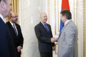 Премьер-министр и Министр регионального сотрудничества Израиля обсудили перспективы 
развития экономического сотрудничества
