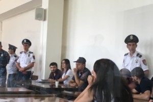«Դուք իսկապես չեք ուզում, որ այս նիստը առաջ գնա». հանրային պաշտպան
