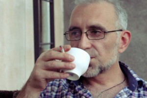 Բալկոնում Արման Երիցյանն է