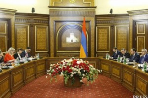 Վարչապետն ընդունել է Եվրոպական հանձնաժողովի հարևանության և ընդլայնման 
հարցերով հանձնակատարին