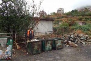  «Ալավերդու համայնքային կոմունալ տնտեսություն»-ը ոտնահարում է փողոց 
մաքրողների և աղբահանության բանվորների աշխատանքային իրավունքները