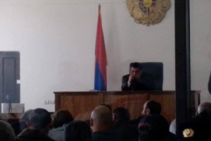 Նախաքննության ավարտից  մեկ տարի անց «Սասնա ծռերի» փաստաբաններից  ոմանք 
հայտնում են, թե գործի նյութերն ամբողջությամբ չեն ստացել