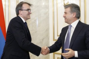 Վարչապետն ու Հայաստանում Շվեյցարիայի դեսպանը քննարկել են երկկողմ տնտեսական համագործակցության զարգացմանը վերաբերող հարցեր