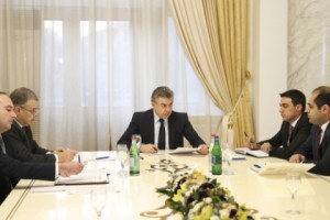Կառավարությունում քննարկվել է դատարանների բեռնաթափմանը միտված օրենսդրական 
փաթեթը


