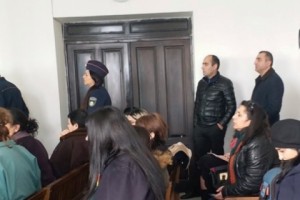 Ոստիկանի սպանության մեջ մեղադրվողը  հայտնել է, թե առաջինը կրակել է ոստիկանը. 
ՊՊԾ 
գնդի գրավման  գործով հետազոտվում են ապացույցները