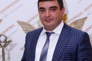Tashir to Spend $2,000 on Christmas Tree Lights; Municipal Council Member Wins Contract