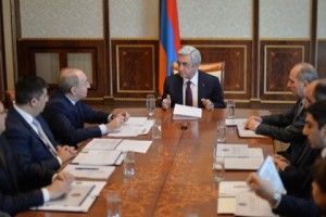 Նախագահը խորհրդակցություն է անցկացրել հանրային ծառայությունները կարգավորող հանձնաժողովի անդամների հետ