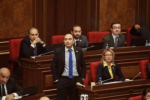 Фракция “Царукян” поддержала предложение фракции “Выход” о созыве внеочередного 
заседания