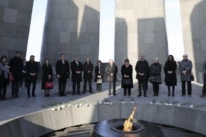 Swiss Delegation Pays Respects at Tzitzernakaberd Memorial