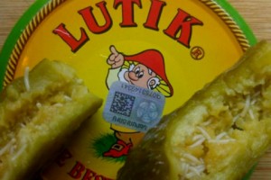 Экспертиза подтвердила: в консервированных огурцах “Lutik” были черви 
