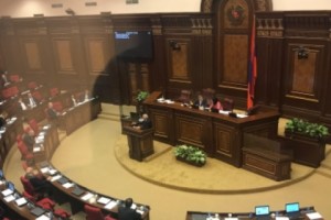 Геворк Даниелян ушел от ответа на вопрос, кто были осужденные в 90-х годах дашнакцаканы – 
политзаключенные или преступники