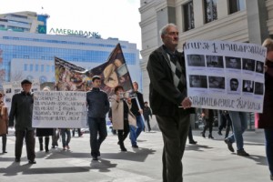 “Страна абрикоса” возложила цветы в память о жертвах событий 1 марта 2008 года