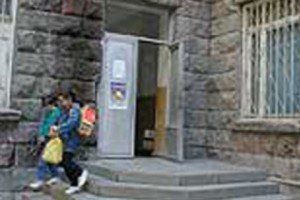 Խախտումներ երեւանյան դպրոցներում