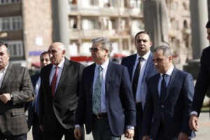 Կարեն Կարապետյանն այցելել է Սյունիքի մարզ. անցկացվել է մարզային խորհրդակցություն