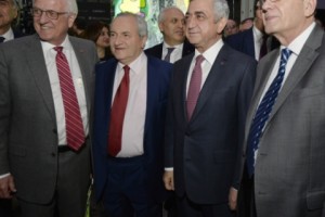 Սերժ Սարգսյանը Բեռլինում ներկա է գտնվել շախմատի աշխարհի չեմպիոնի կոչման 
հավակնորդների մրցաշարի բացմանը
